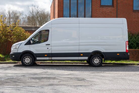 Firmenwagen der Bauleistungen Gregor Darasz GmbH – unterwegs im Rhein-Kreis Neuss